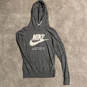 Nike heather grey lightweight pullover